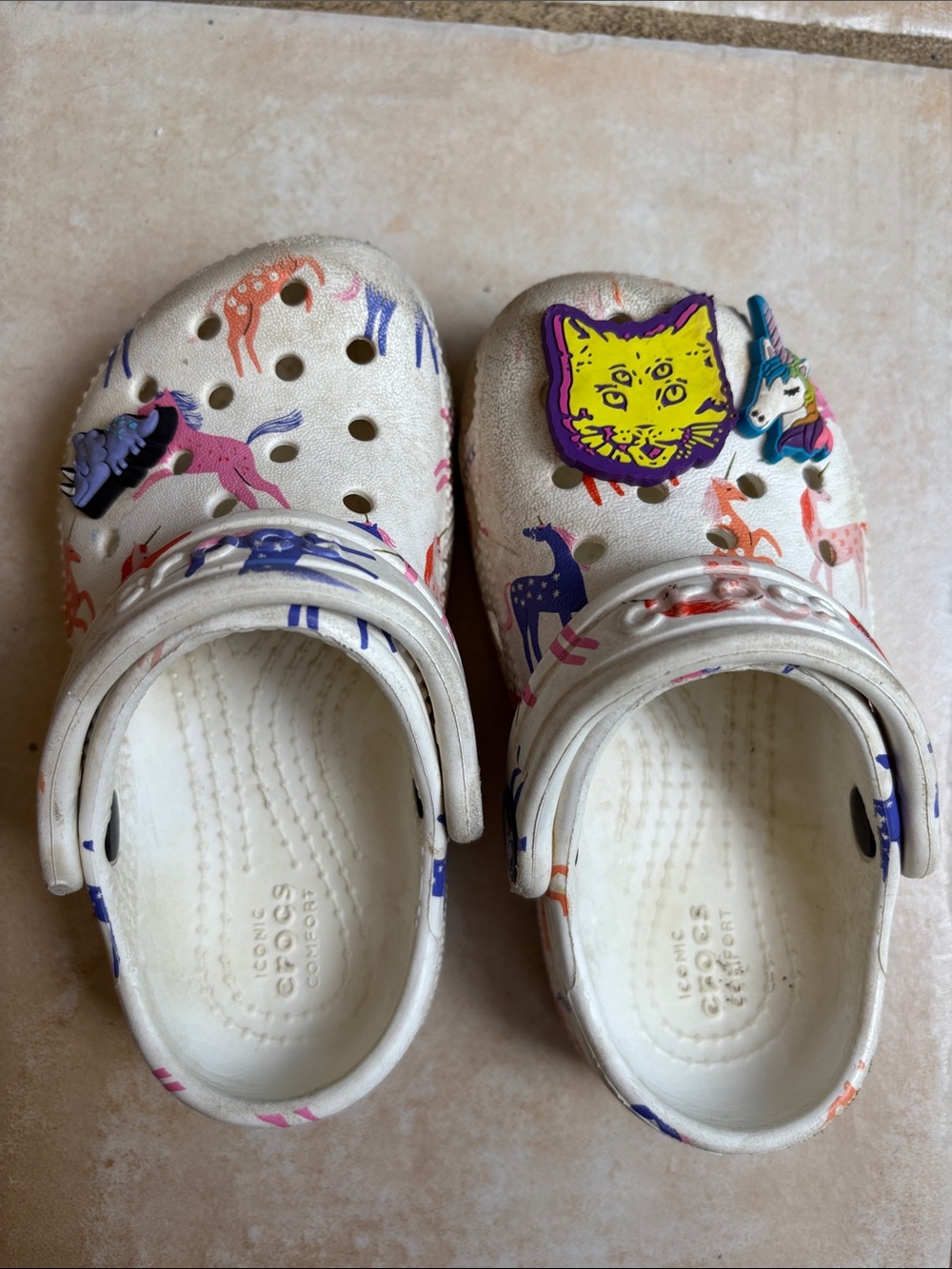 CROCS White Kids' Unicorn & Deer Print Clogs with Colorful Charms